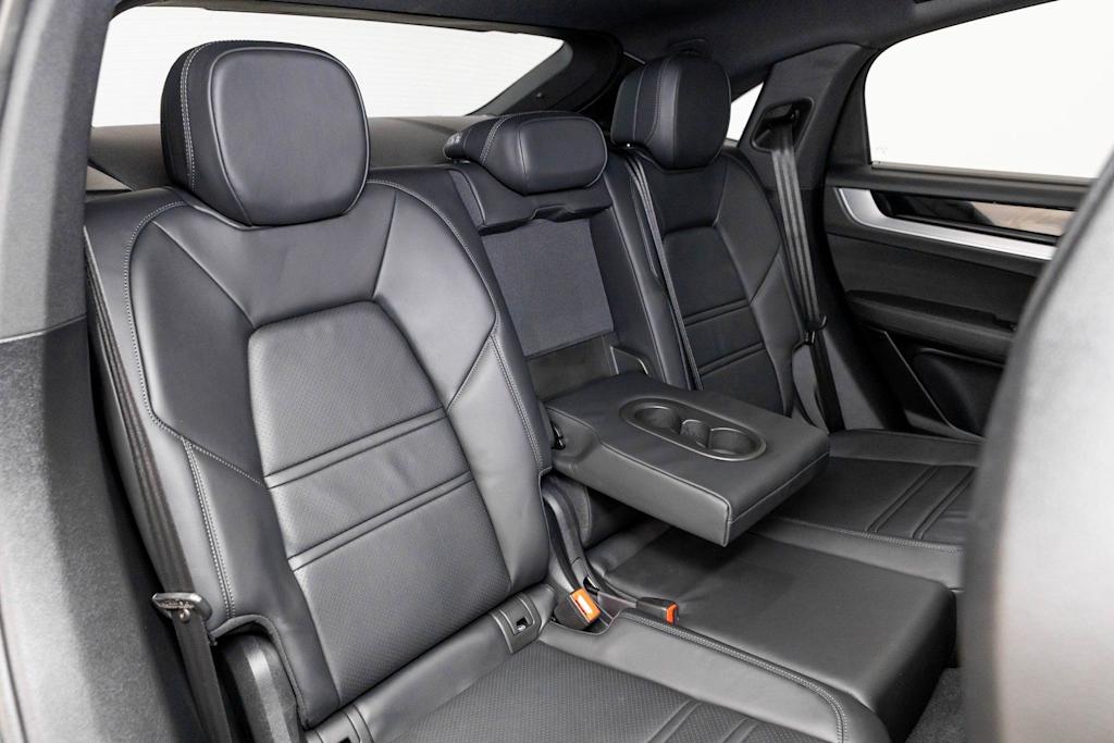 Thumbnail: 2024 Porsche Cayenne - 64