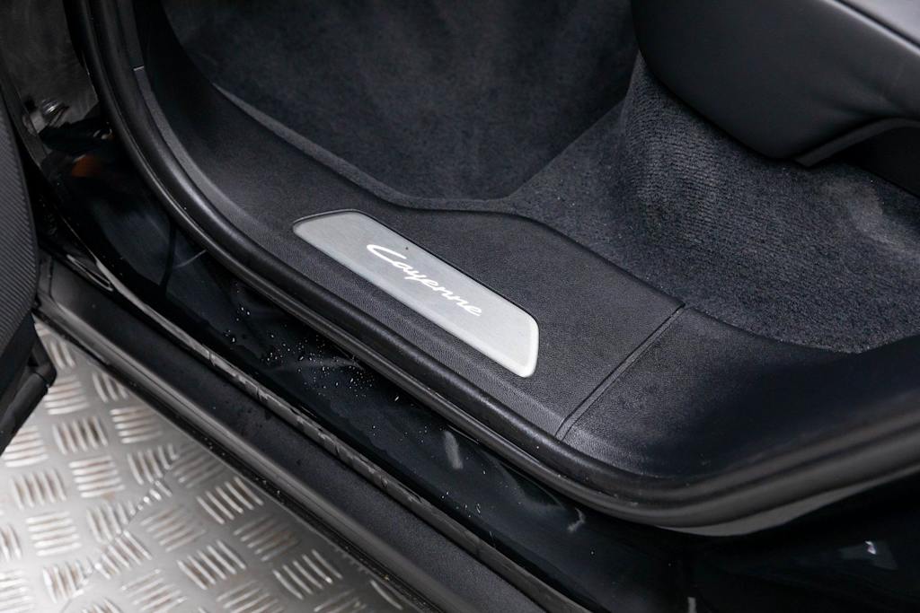 Thumbnail: 2024 Porsche Cayenne - 42