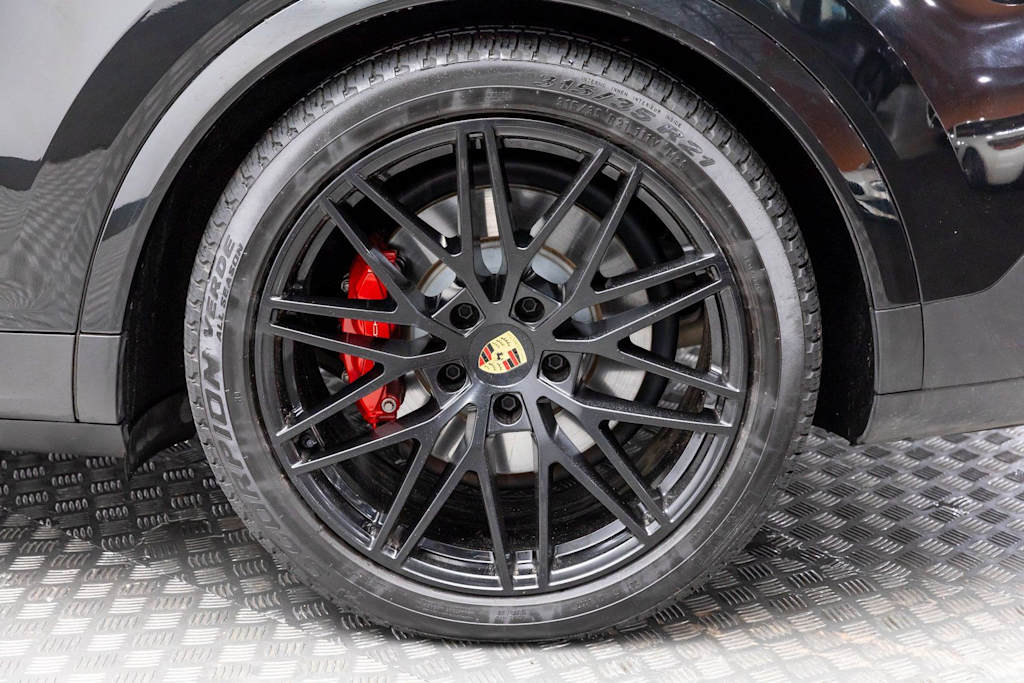 Thumbnail: 2024 Porsche Cayenne - 57