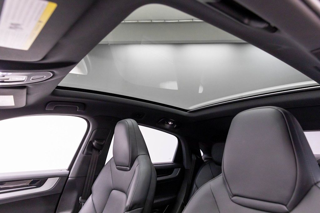 Thumbnail: 2024 Porsche Cayenne - 68