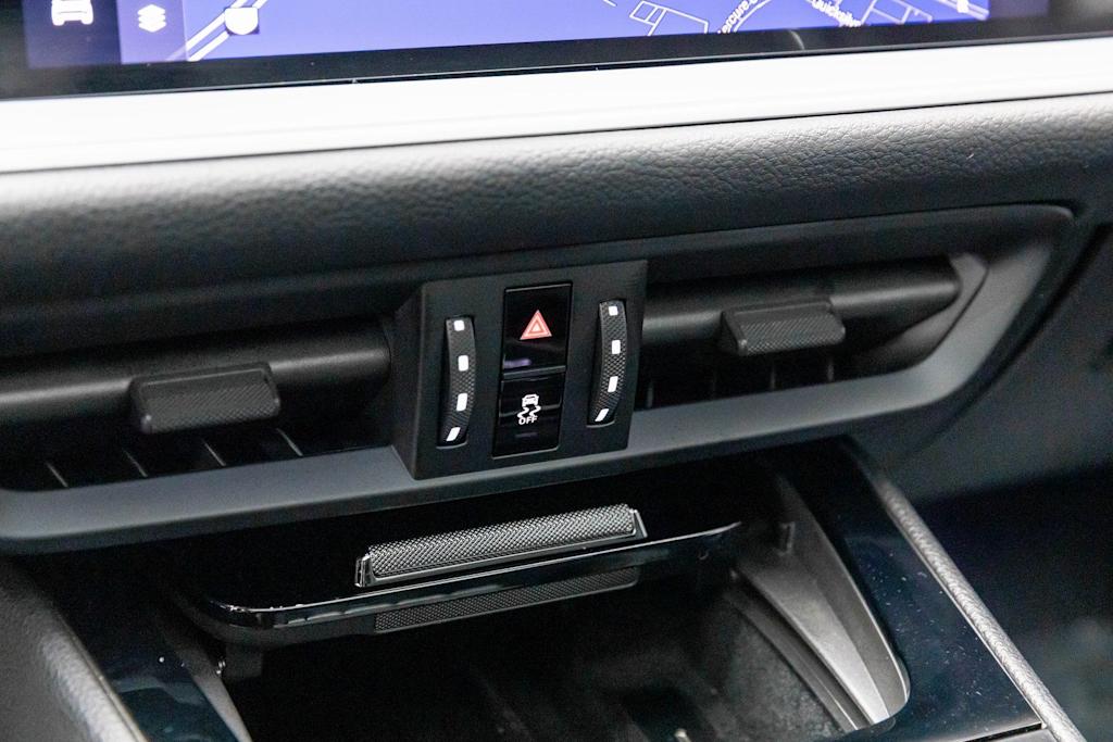 Thumbnail: 2024 Porsche Cayenne - 38