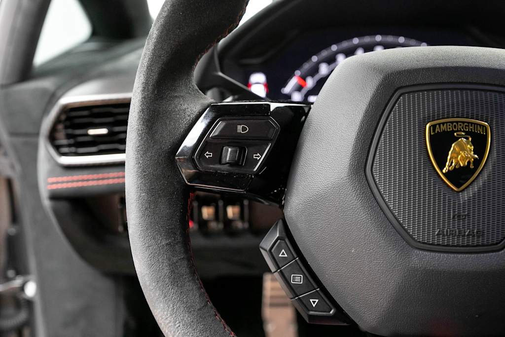 Thumbnail: 2022 Lamborghini Huracan - 28