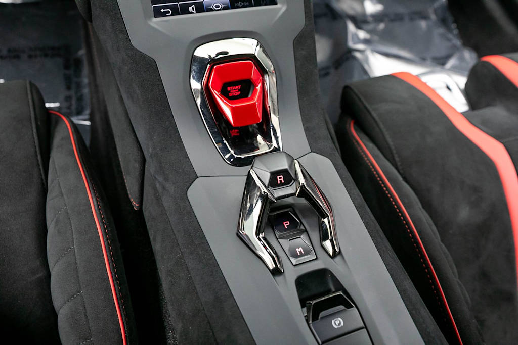 Thumbnail: 2022 Lamborghini Huracan - 14