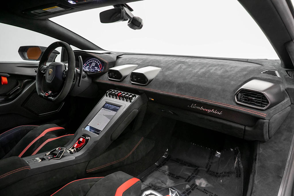 Thumbnail: 2022 Lamborghini Huracan - 12