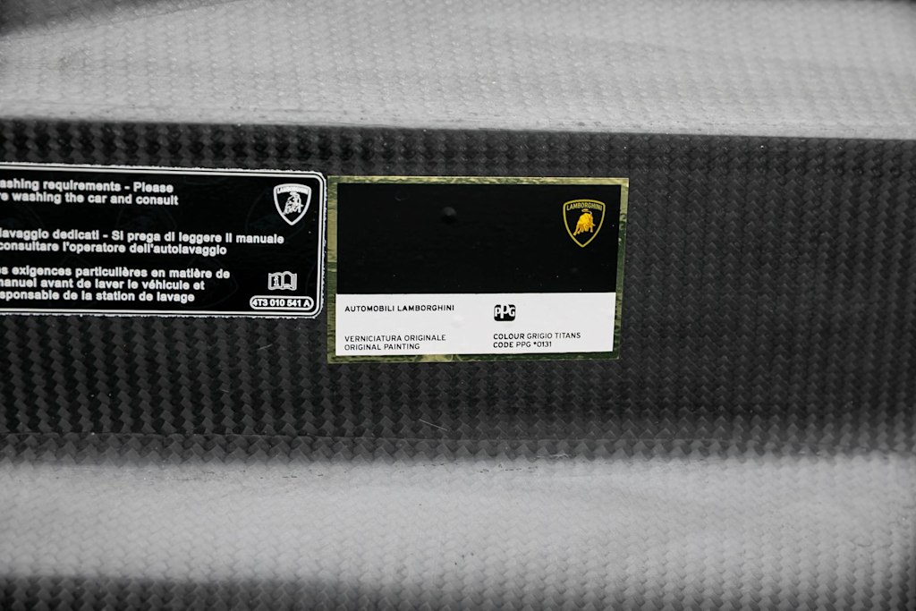 Thumbnail: 2022 Lamborghini Huracan - 17