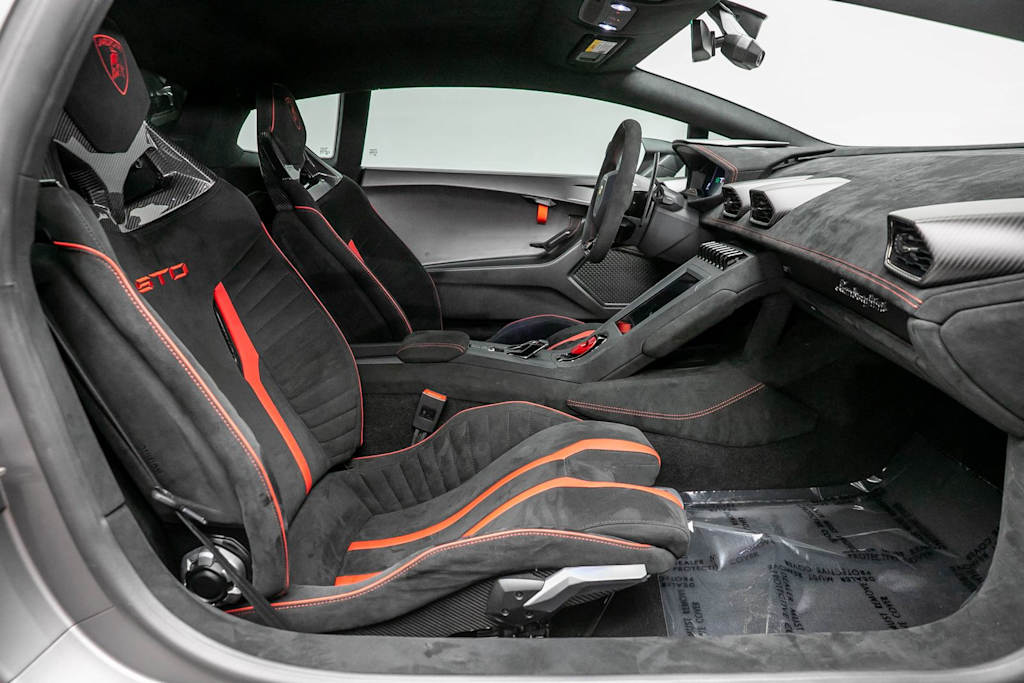 Thumbnail: 2022 Lamborghini Huracan - 10