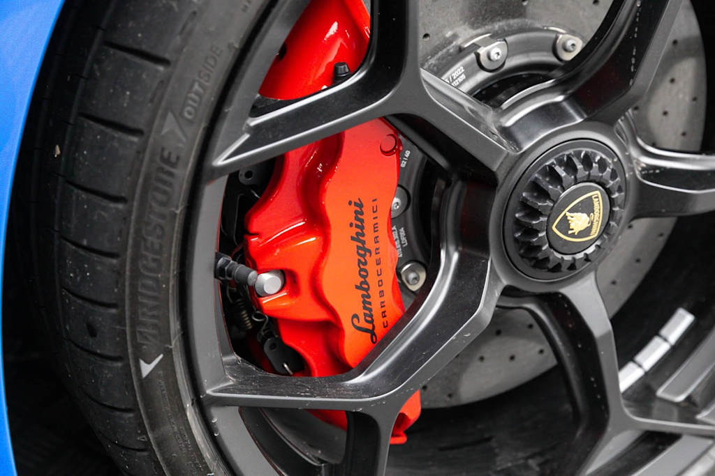 Thumbnail: 2023 Lamborghini Huracan - 36