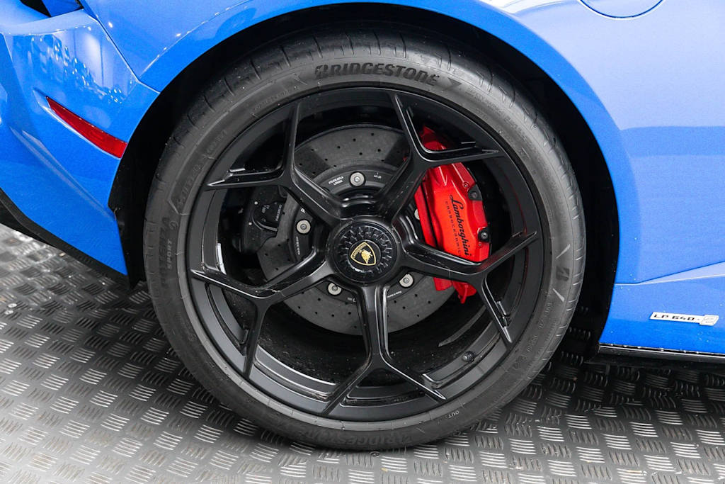Thumbnail: 2023 Lamborghini Huracan - 34