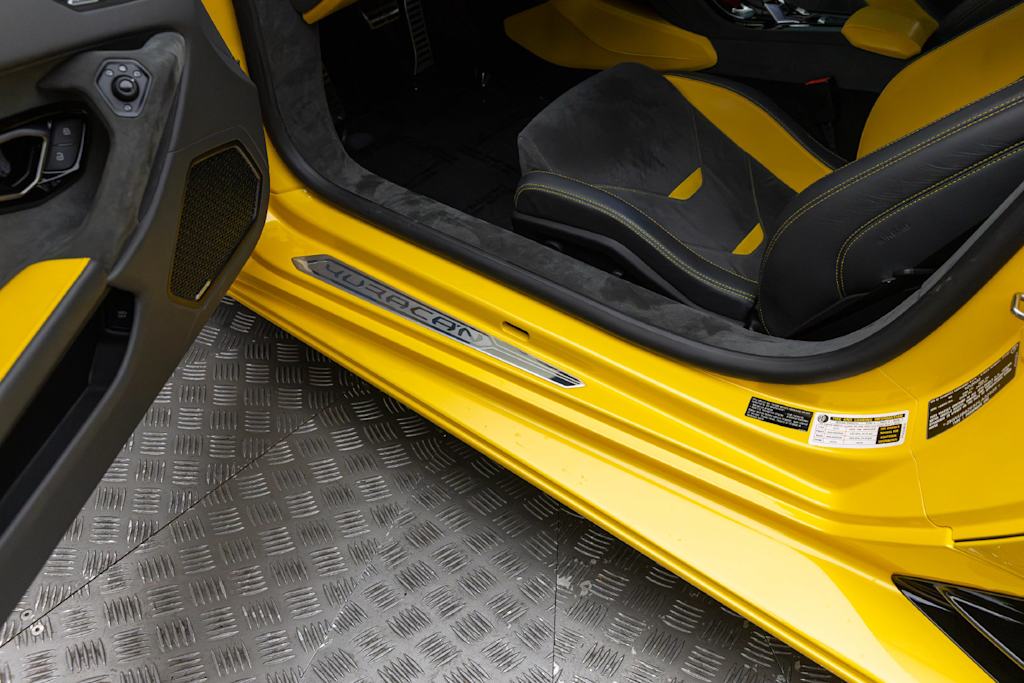 Thumbnail: 2023 Lamborghini Huracan - 6