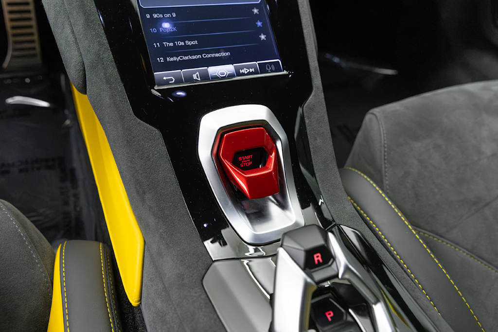 Thumbnail: 2023 Lamborghini Huracan - 14
