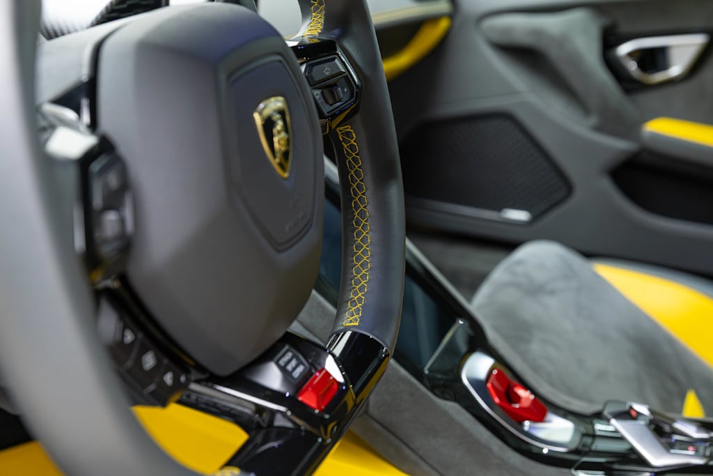 Thumbnail: 2023 Lamborghini Huracan - 11