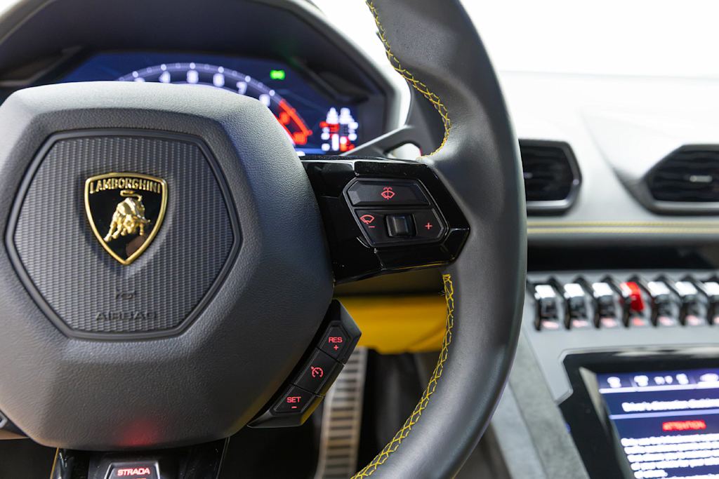 Thumbnail: 2023 Lamborghini Huracan - 27