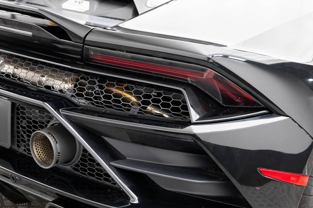 Thumbnail: 2022 Lamborghini Huracan - 52