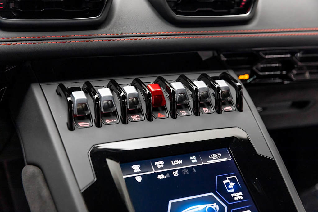 Thumbnail: 2022 Lamborghini Huracan - 33