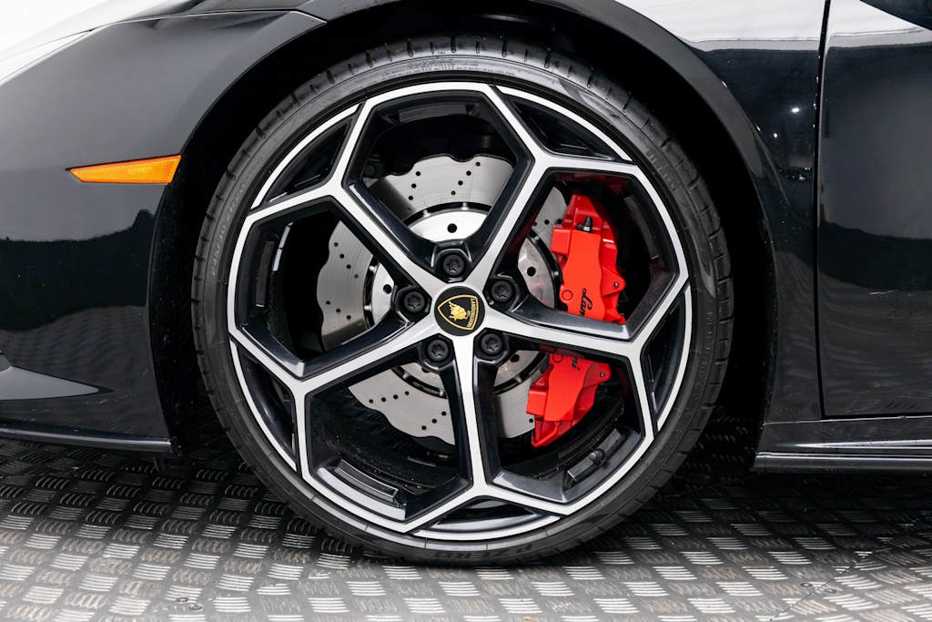 Thumbnail: 2022 Lamborghini Huracan - 7