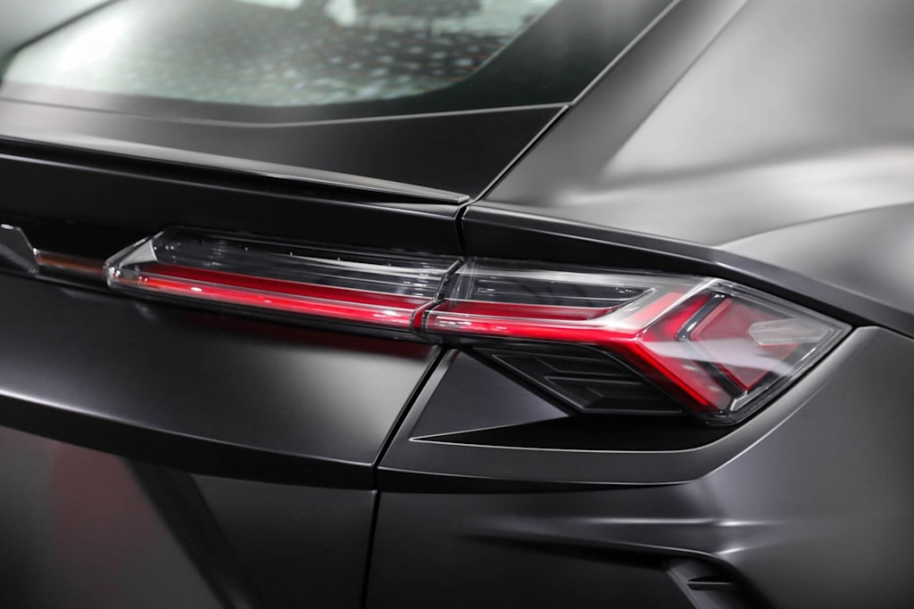 Thumbnail: 2022 Lamborghini Urus - 38