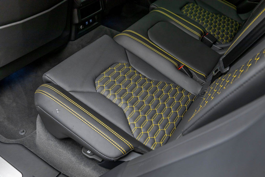 Thumbnail: 2022 Lamborghini Urus - 57