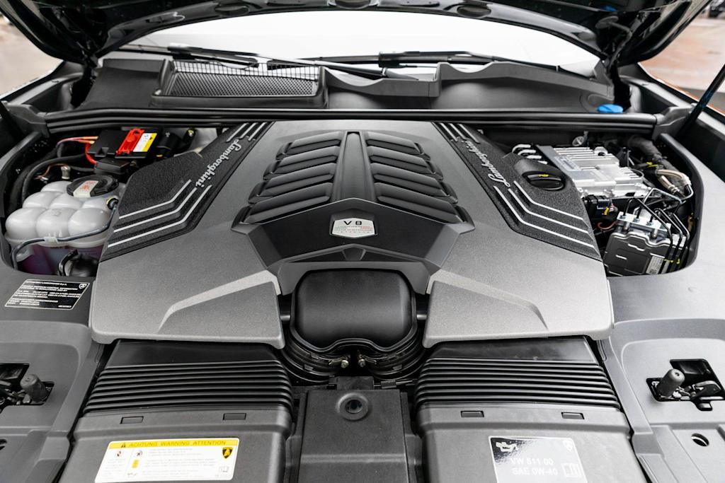 Thumbnail: 2022 Lamborghini Urus - 8