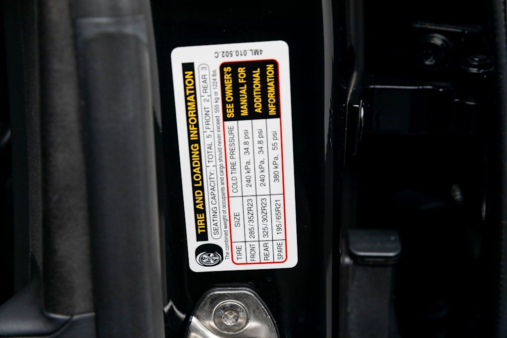 Thumbnail: 2022 Lamborghini Urus - 31