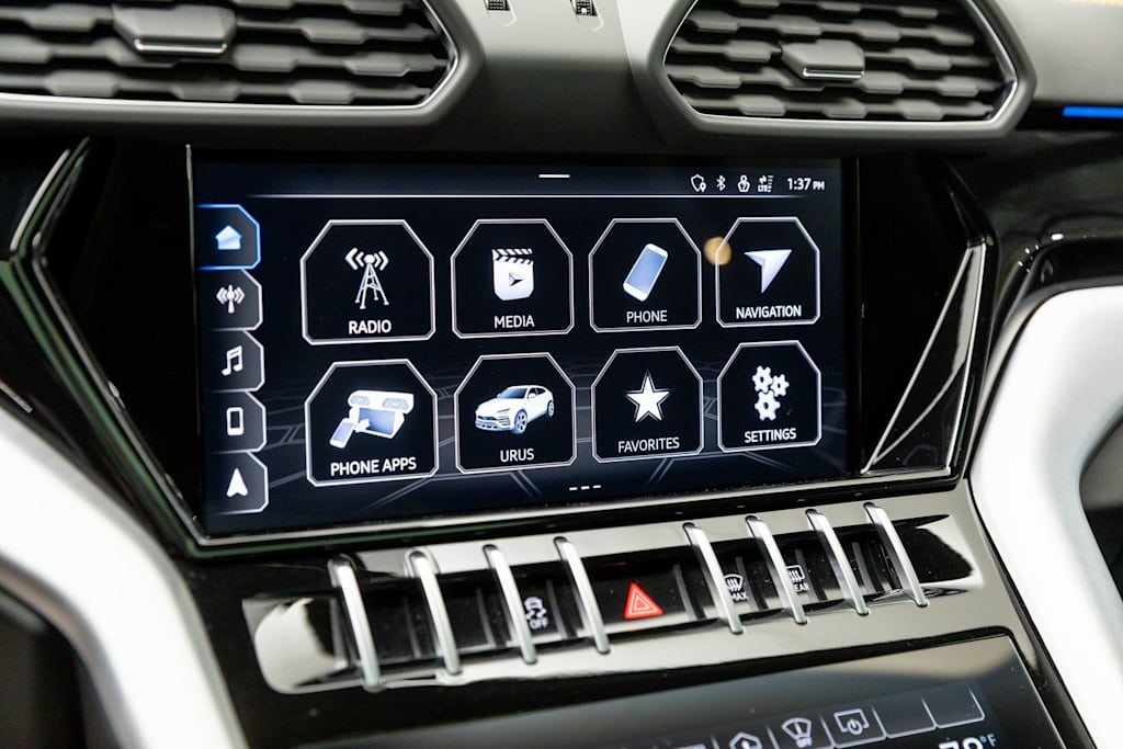 Thumbnail: 2022 Lamborghini Urus - 20