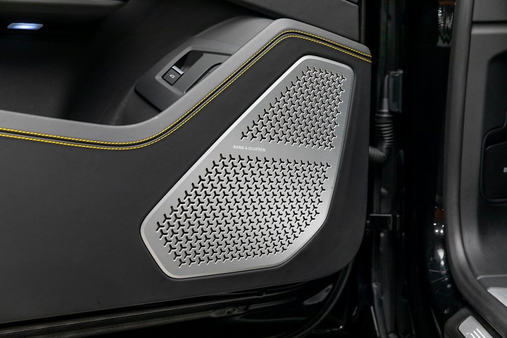 Thumbnail: 2022 Lamborghini Urus - 26