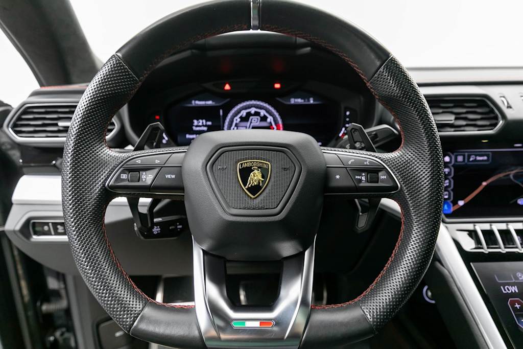 Thumbnail: 2019 Lamborghini Urus - 10