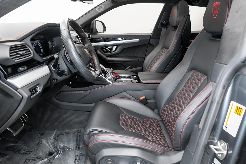 Thumbnail: 2019 Lamborghini Urus - 11