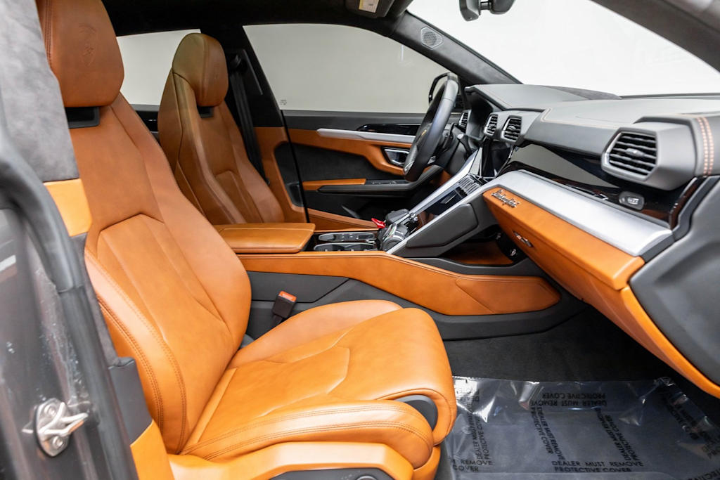 Thumbnail: 2022 Lamborghini Urus - 24