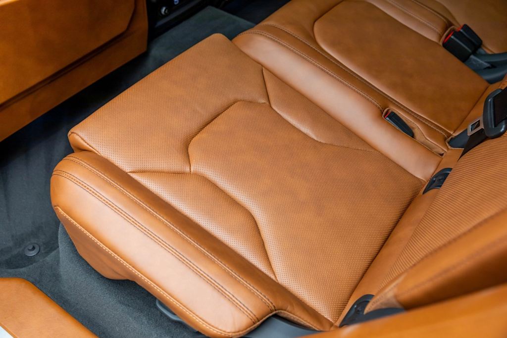 Thumbnail: 2022 Lamborghini Urus - 48