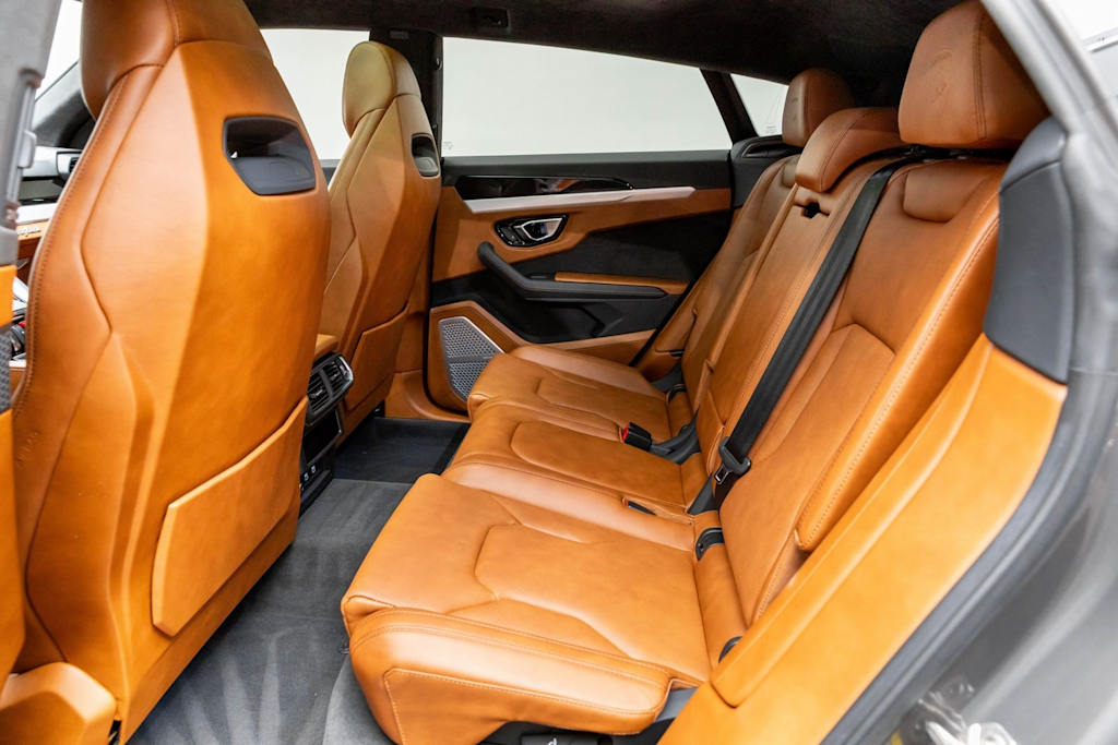 Thumbnail: 2022 Lamborghini Urus - 12