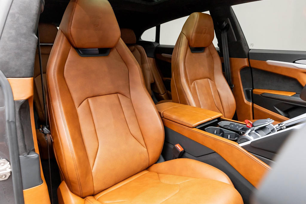 Thumbnail: 2022 Lamborghini Urus - 23