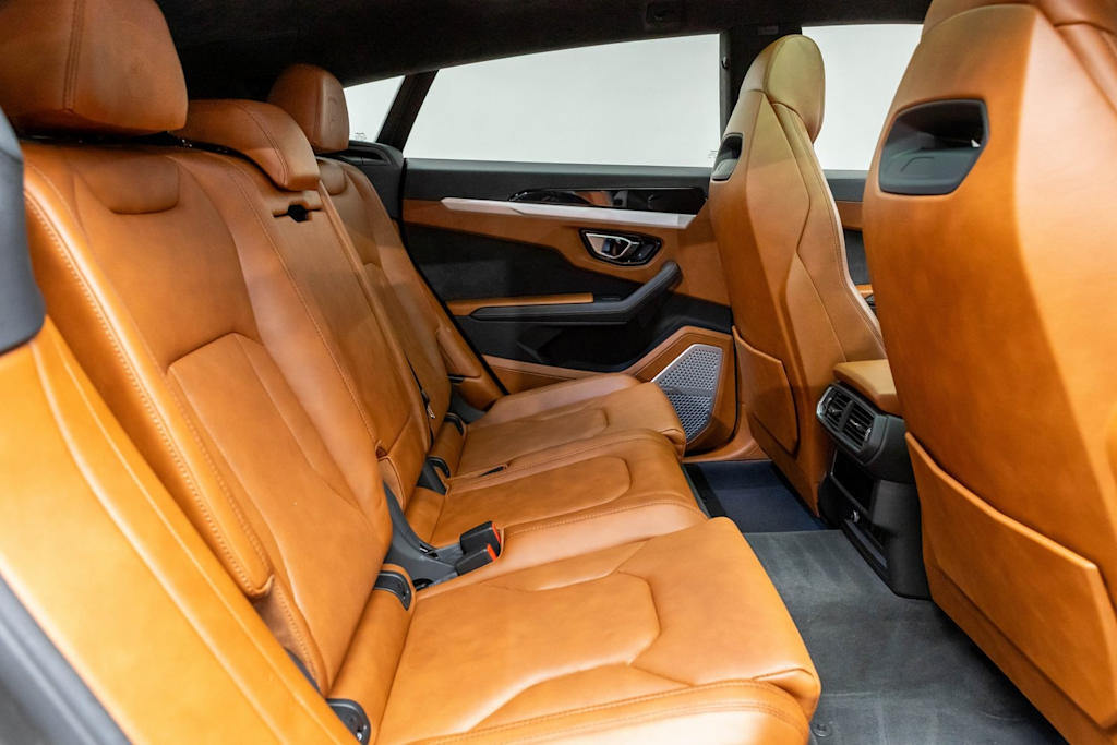 Thumbnail: 2022 Lamborghini Urus - 22