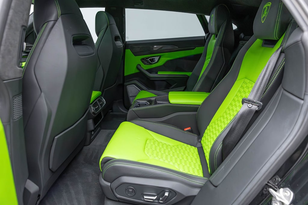 Thumbnail: 2022 Lamborghini Urus - 12