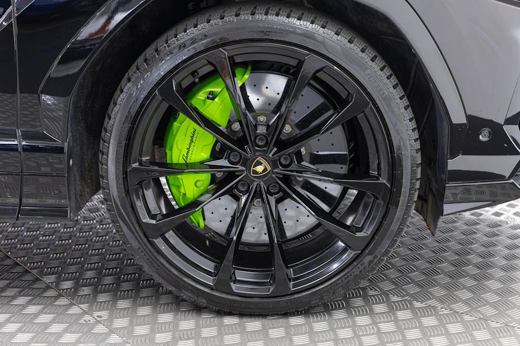 Thumbnail: 2022 Lamborghini Urus - 52