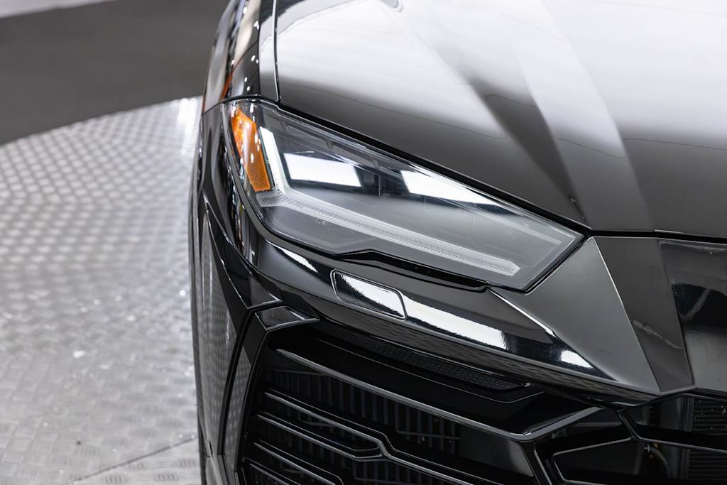 Thumbnail: 2022 Lamborghini Urus - 53