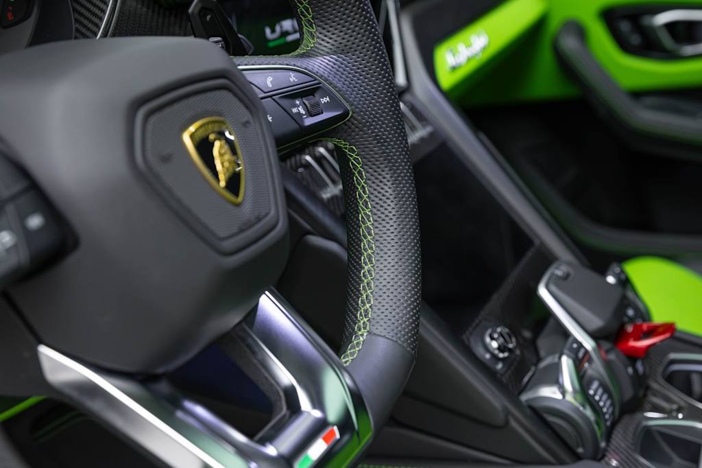 Thumbnail: 2022 Lamborghini Urus - 31