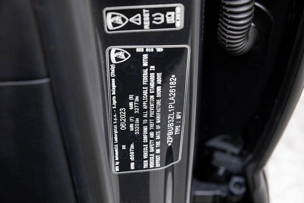 Thumbnail: 2023 Lamborghini Urus - 19