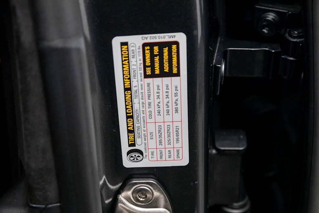 Thumbnail: 2023 Lamborghini Urus - 36