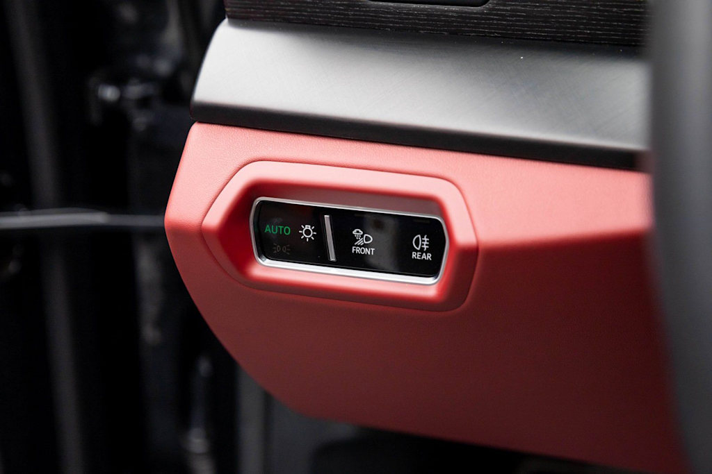 Thumbnail: 2023 Lamborghini Urus - 39