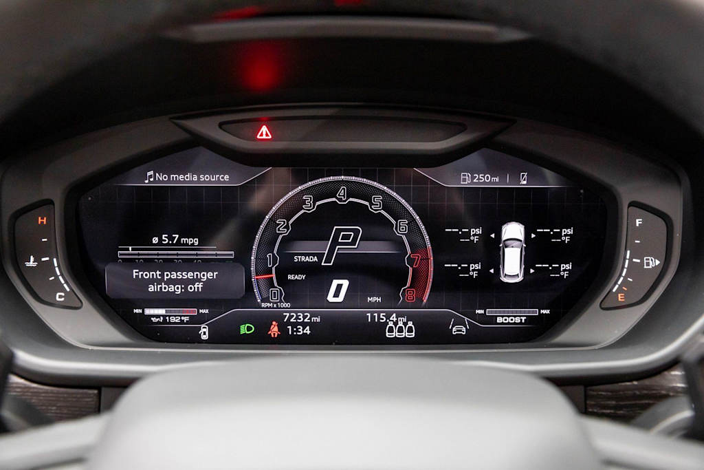 Thumbnail: 2023 Lamborghini Urus - 17