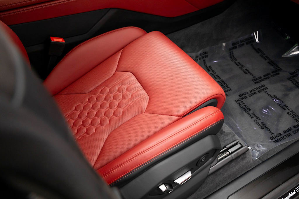 Thumbnail: 2023 Lamborghini Urus - 55