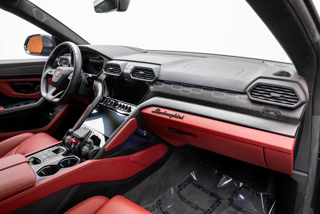 Thumbnail: 2023 Lamborghini Urus - 14