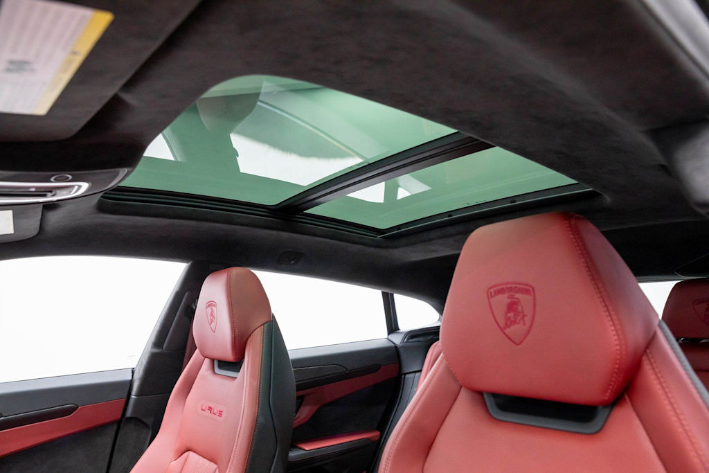 Thumbnail: 2023 Lamborghini Urus - 67