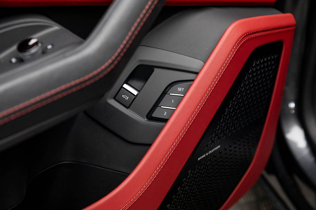 Thumbnail: 2023 Lamborghini Urus - 31