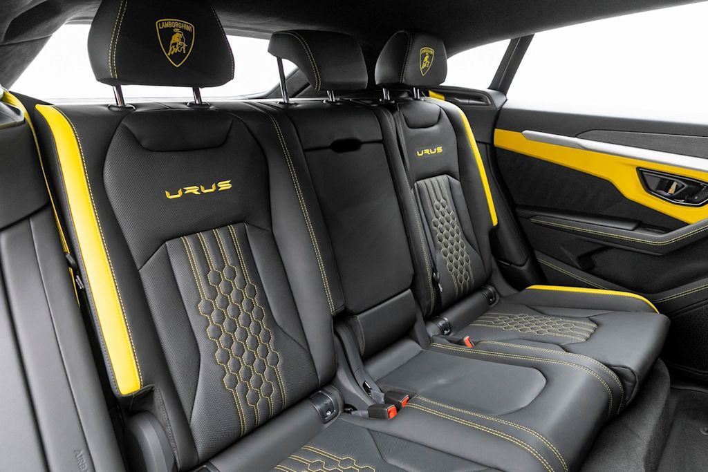 Thumbnail: 2024 Lamborghini Urus - 21