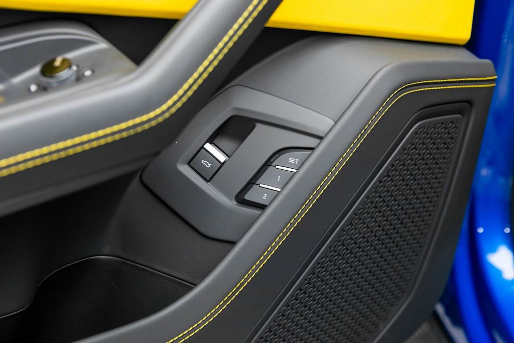 Thumbnail: 2024 Lamborghini Urus - 30