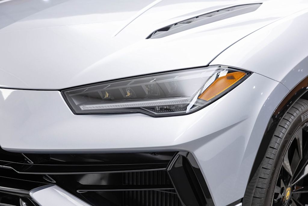 Thumbnail: 2024 Lamborghini Urus - 56