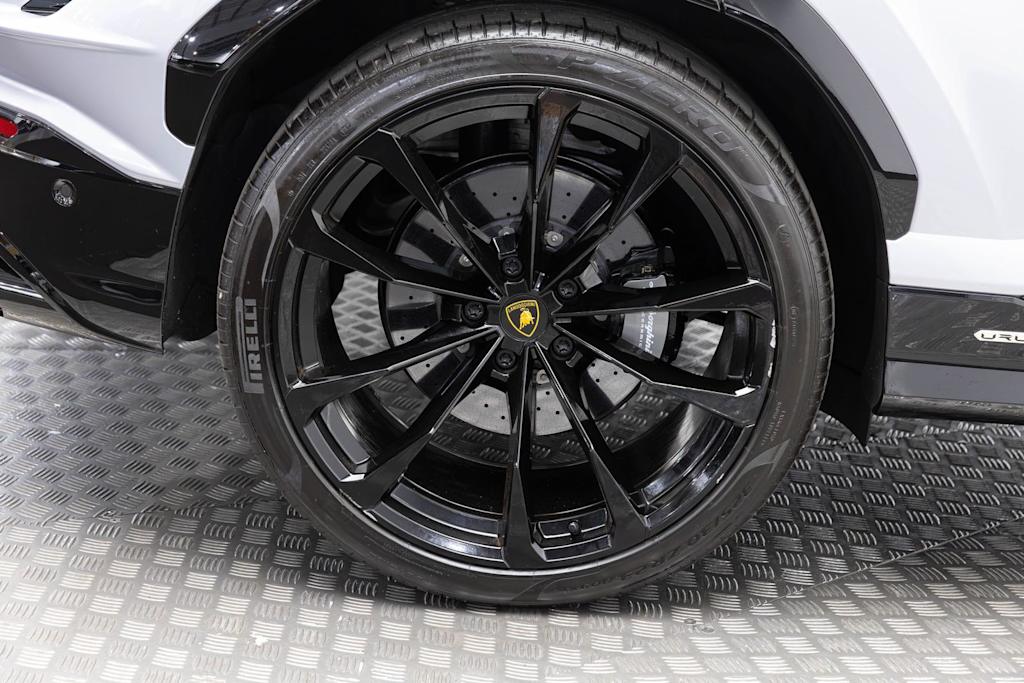Thumbnail: 2024 Lamborghini Urus - 54