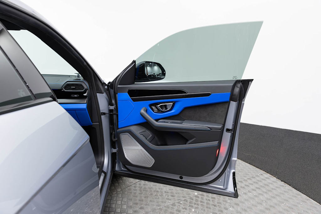Thumbnail: 2024 Lamborghini Urus - 46