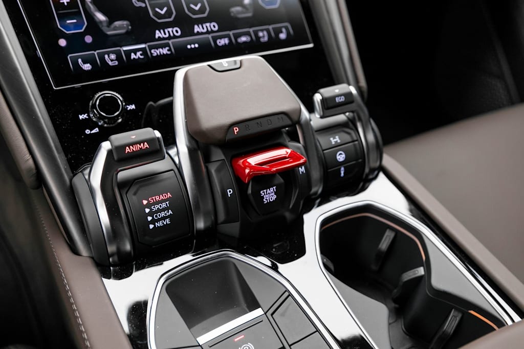 2024 Lamborghini Urus S 15